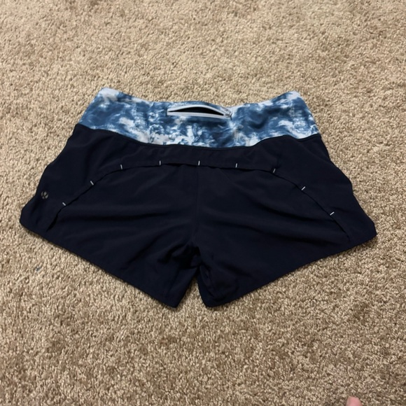 Lululemon Run Times Short Size 6 - Picture 2 of 5